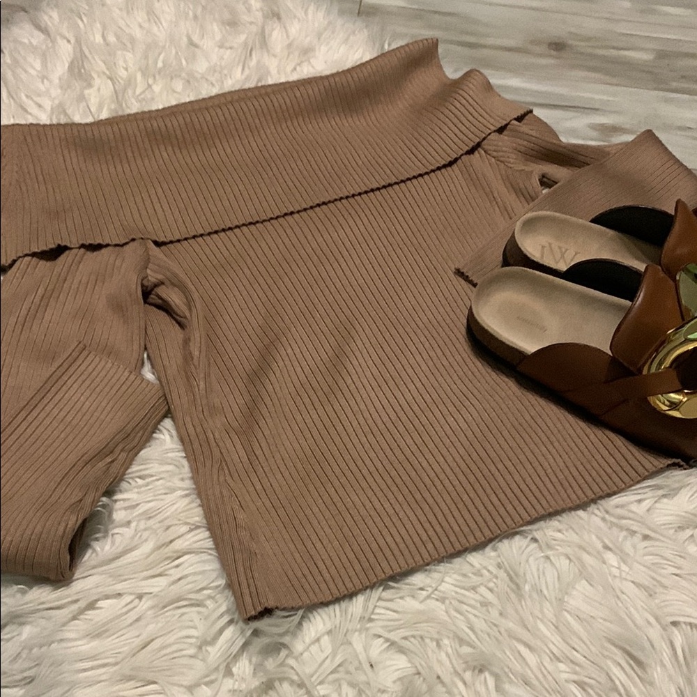BTL Brown Ribbed Off-Shoulder Top - Picture 2 of 6